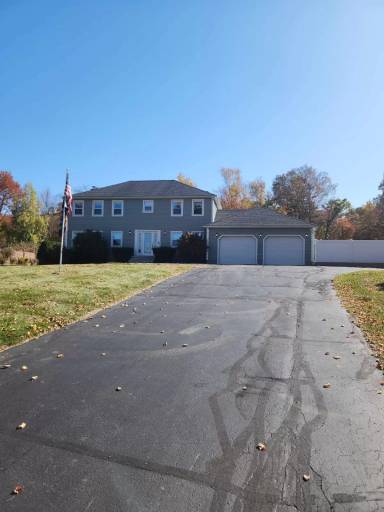 Main picture of 39 Fort Hill Rd