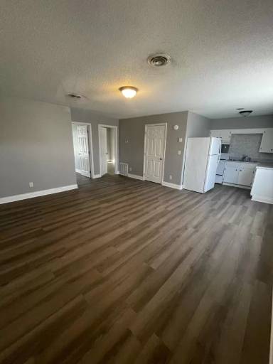 Main picture of 527 Hutchens Rd