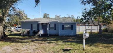 Main picture of 7525 N Tampania Ave