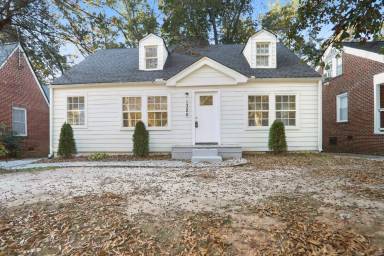 Main picture of 1320 Martin Luther King Jr Dr SW