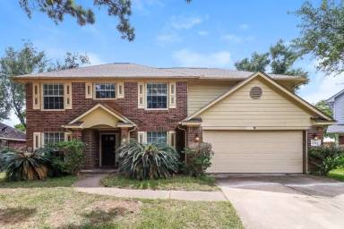 Main picture of 6207 Hampton Oak Ct