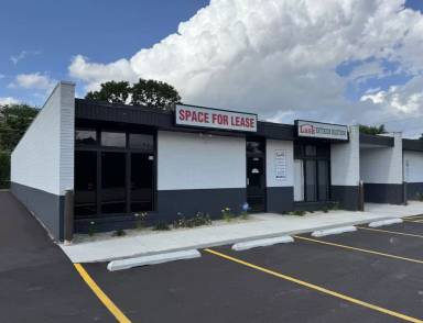 Main picture of 530 Windsor Rd