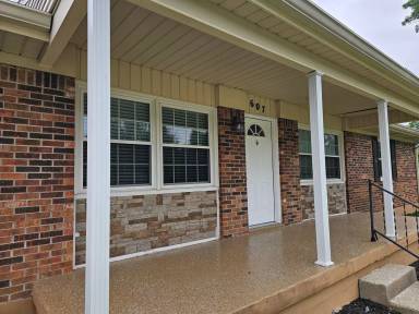 Main picture of 607 Harvard Dr