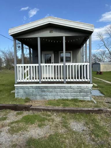 Main picture of 841 State Highway 75 N
