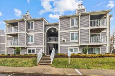 Main picture of 1009 Autumn Woods Ln
