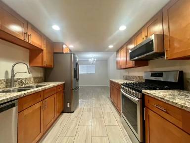 Main picture of 644 W 171st St