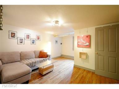 Main picture of 1650 N Pearl St
