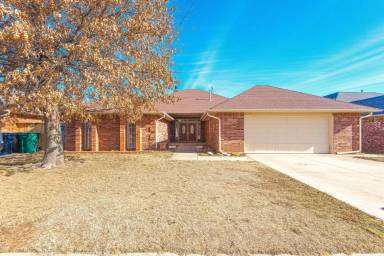 Main picture of 8412 John Robert Dr