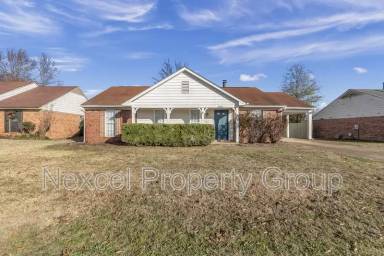 Main picture of 10212 Oak Leaf Dr