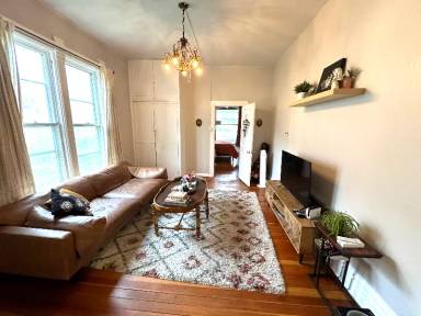 Main picture of 62 N Lincoln St