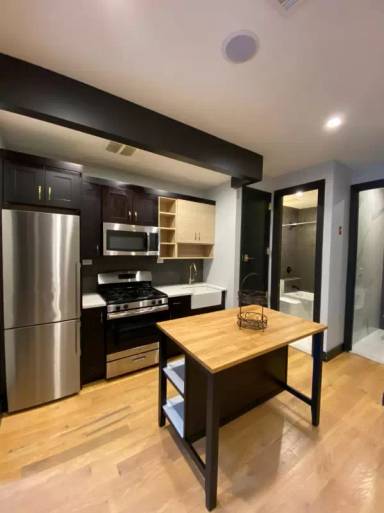 Main picture of 1722 Greene Ave
