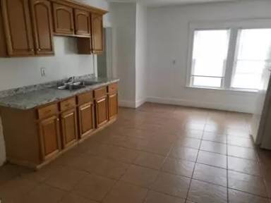 Main picture of 26 Barker St