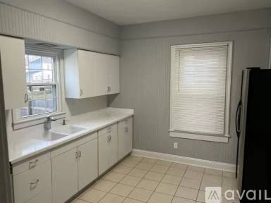 Main picture of 1628 Edison Ave