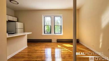 Main picture of 635 W Barry Ave