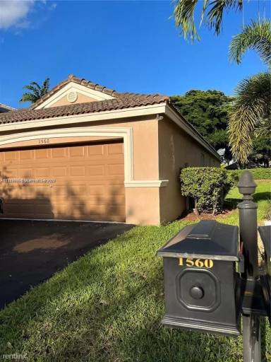 Main picture of 1524 Canary Island Dr