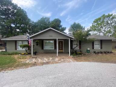 Main picture of 8822 S Union Ave