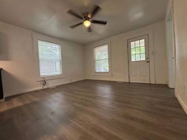 Main picture of 1207 W Florida St
