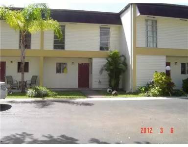 Main picture of 3340 SIMMS , HOLLYWOOD, FL 33021 - C10