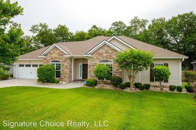 Main picture of 3911 Galloway St