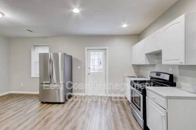 Main picture of 2854 Oakley Ave