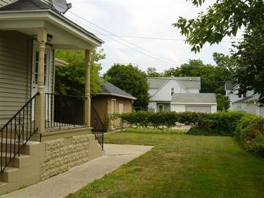 Main picture of 1520 Quarry Ave NW