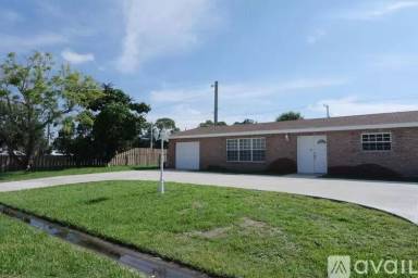 Main picture of 980 Woodland Ave