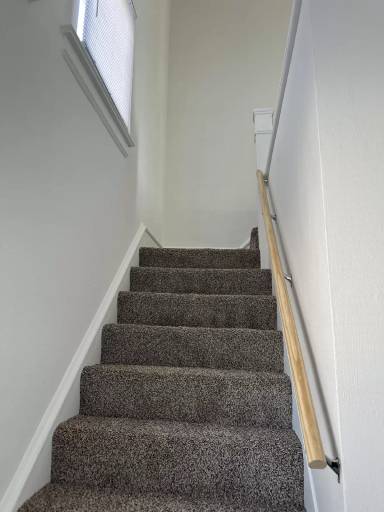 Main picture of 309 1/2 W Pleasant St