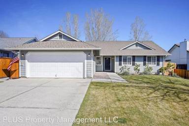 Main picture of 2207 NW Jackpine Ct