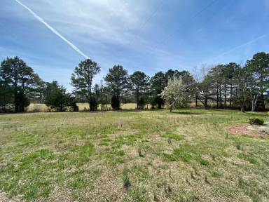 Main picture of 21 Sugar Run Rd