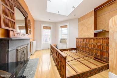 Main picture of 565 Quincy St