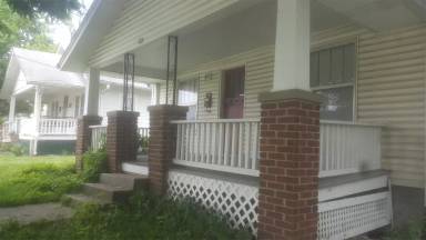 Main picture of 309 E Culton St