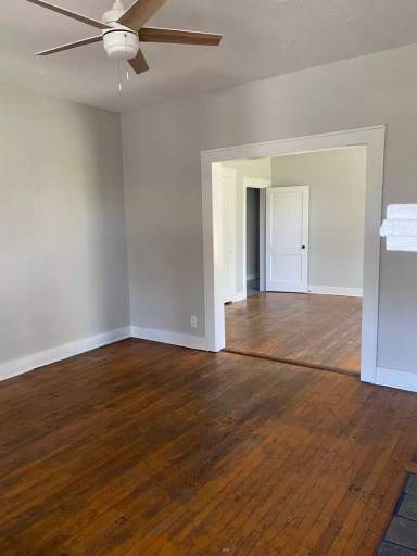 Main picture of 909-911 Sunset Ave