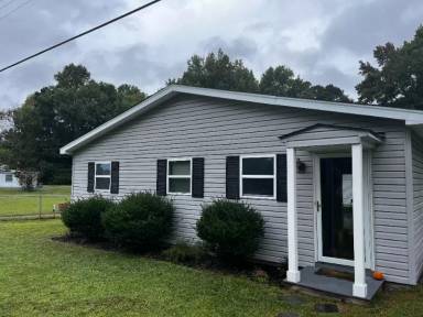 Main picture of 8251 Croaker Rd
