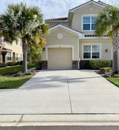 Main picture of 8220 Enclave Way