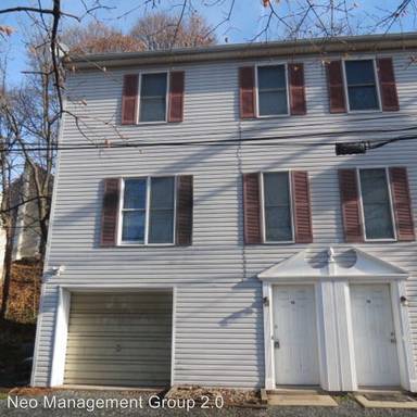 Main picture of 16 E Church St