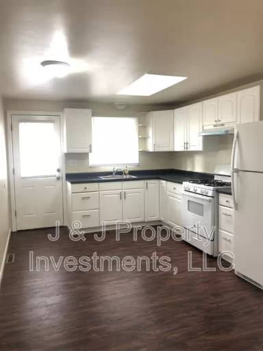 Main picture of 328 Forest Glen Dr