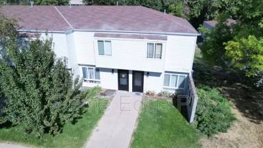 Main picture of 6235 Holdrege St
