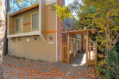 Main picture of 2620 Q St