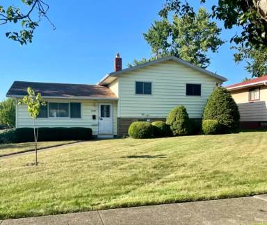 Main picture of 17124 Cambridge Blvd