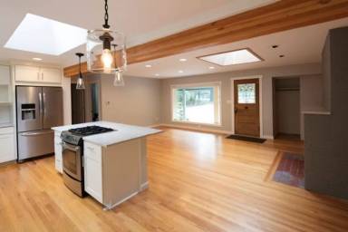 Main picture of 837 Country Club Rd
