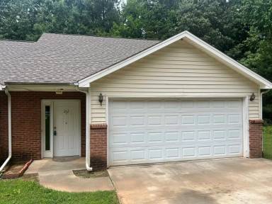 Main picture of 212 Doolie Rd