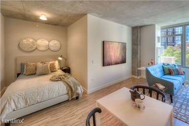 Main picture of 161 N Jefferson St