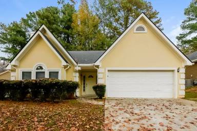 Main picture of 704 Shore Ln