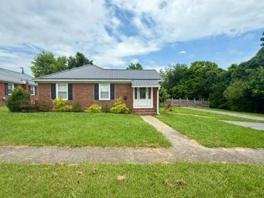 Main picture of 914 Birch St