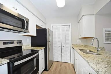 Main picture of 11185 Harrowfield Rd