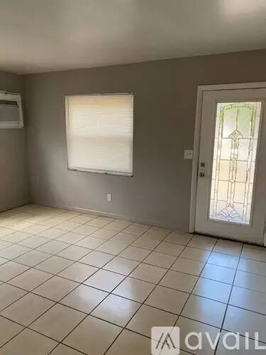 Main picture of 1628 S 58th St