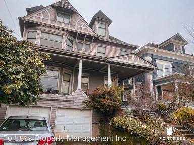 Main picture of 927 NW 24th Ave