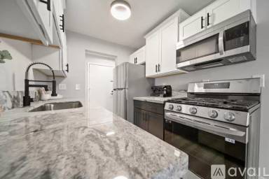 Main picture of 4040 W 36th St