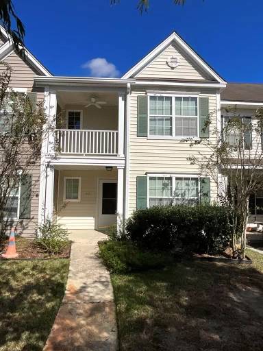 Main picture of 48 Bushwood Dr