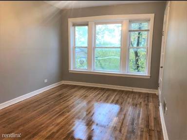 Main picture of 4638 S Saint Lawrence Ave